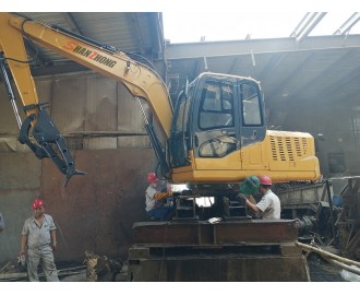 固定式電動(dòng)抓木機(jī)